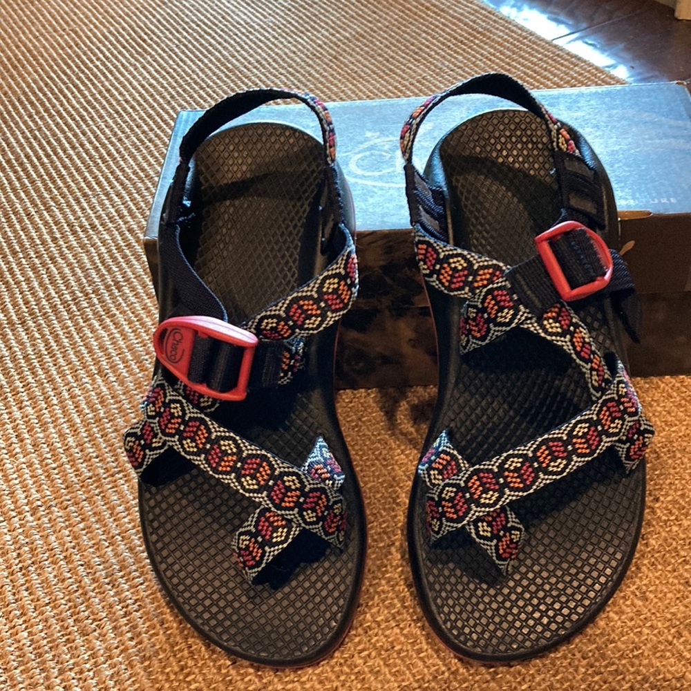 CHACO Z2 Classic Size 6 With Box - worn  1x Excellent Condition